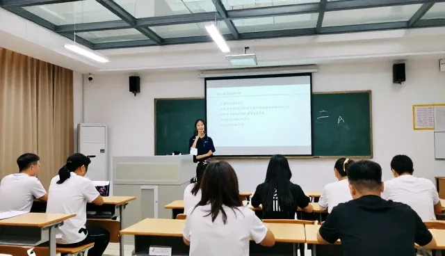 注重课堂效果的两种做法对比及其实际取舍